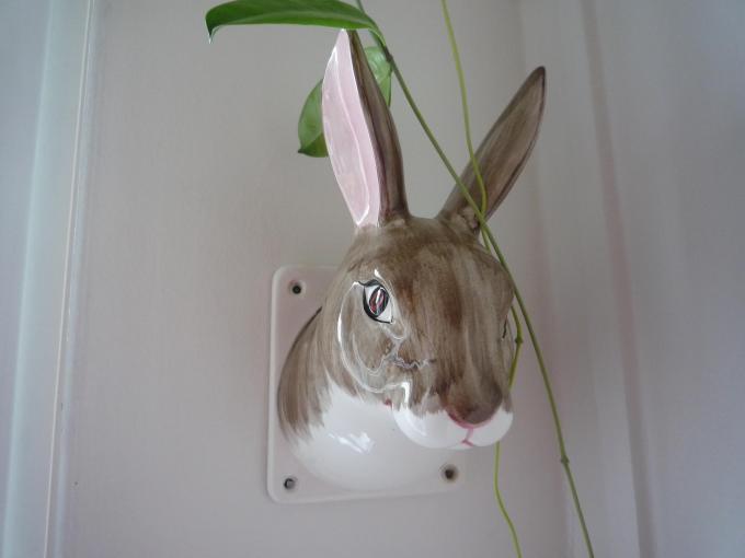 Porslinsharen ser dig!